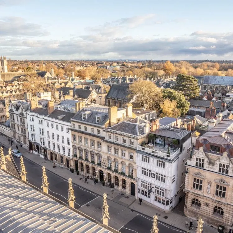 0007 – 2018 – St Mary’s Church – Oxford – High Res – Old Bank Hotel Quod View – Web Hero