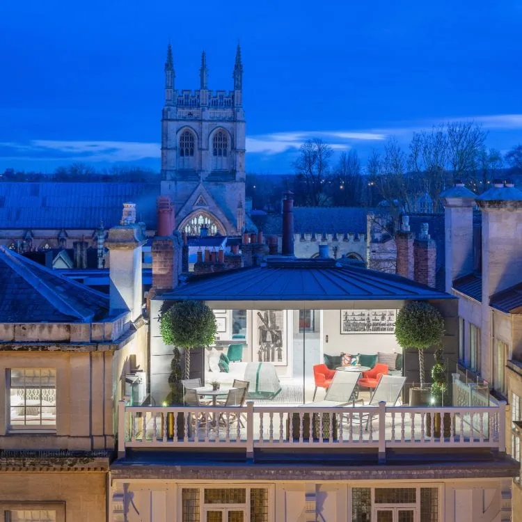 0011 – 2018 – Old Bank Hotel – Oxford – High Res – Room 1 The Room With The View Night – Web Hero