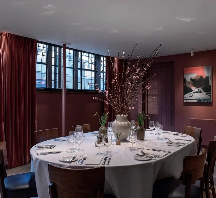 2016 - Quod Restaurant & Bar - Oxford - Red Room Private Dining Flowers