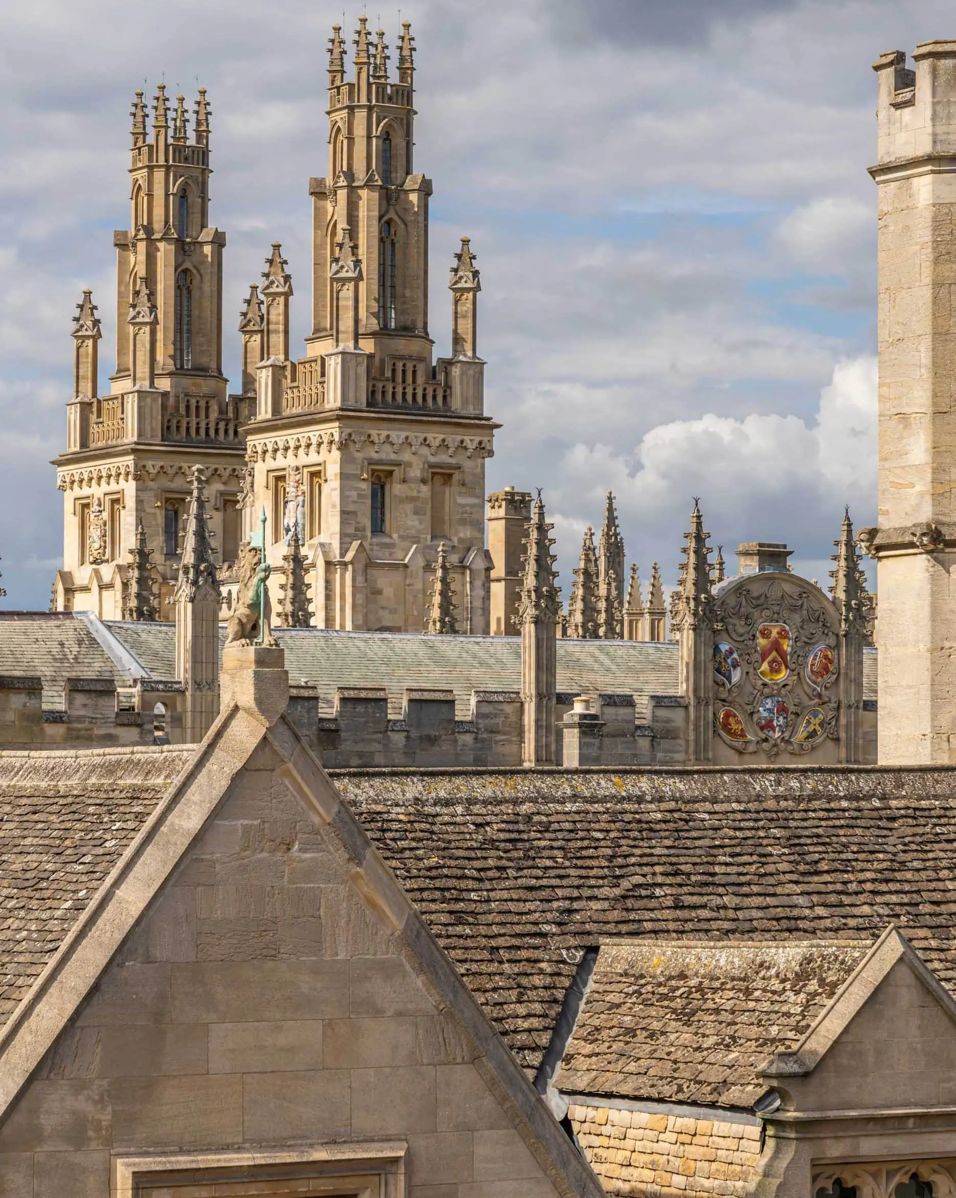 A7R06017-2023-Old-Bank-Hotel-Oxford-High-Res-Window-Spires-View-Web-Hero-aspect-ratio-1869-2343