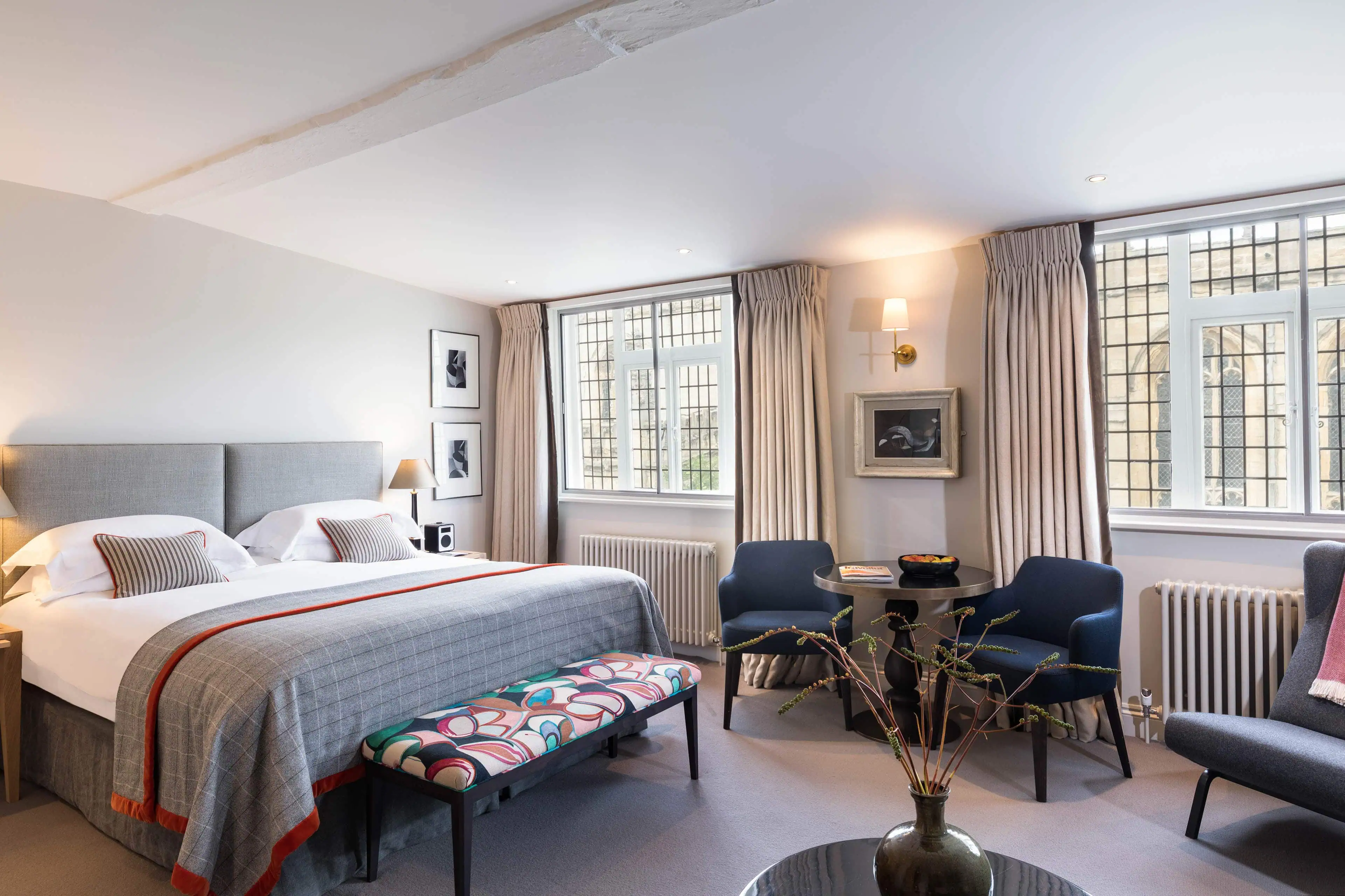 0009 – 2018 – Old Bank Hotel – Oxford – High Res – Bedroom Suite – Web Hero – Height Adjusted