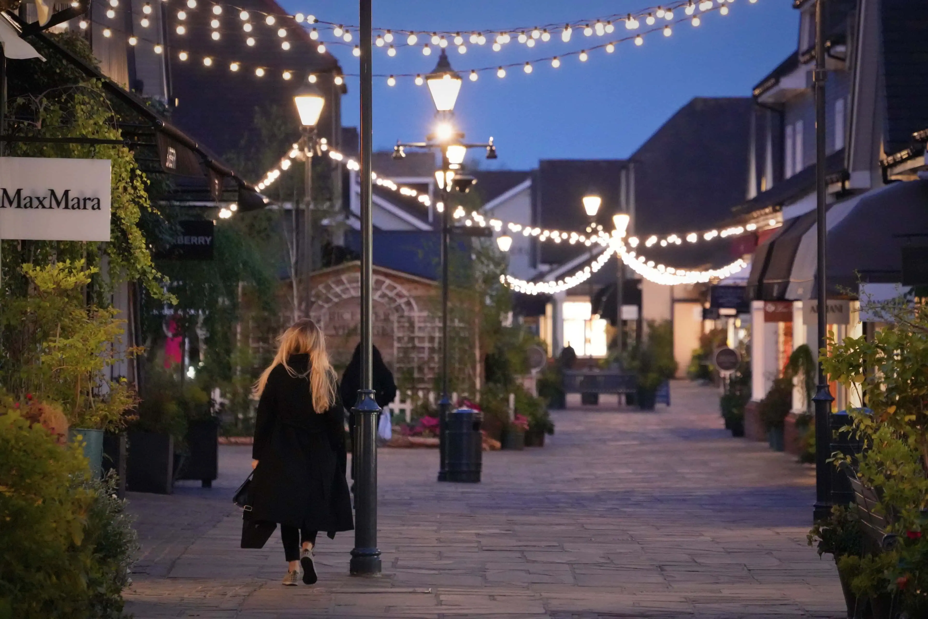 Bicester Village - MaxMara - Shopping Package Old Bank Hotel - Web Hero-Web Hero 3000kb 3840px