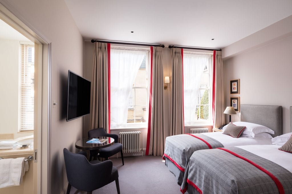 0004 - 2019 - Old Bank Hotel - Oxford - High Res - Bedroom Modern Windows High Street View (Press Web)