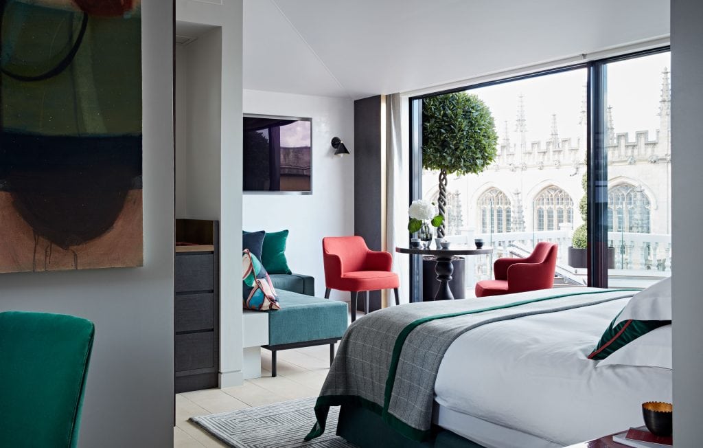 0015 - 2018 - Old Bank Hotel - Oxford - High Res - Room 1 Bedroom Modern Art (Press Web)