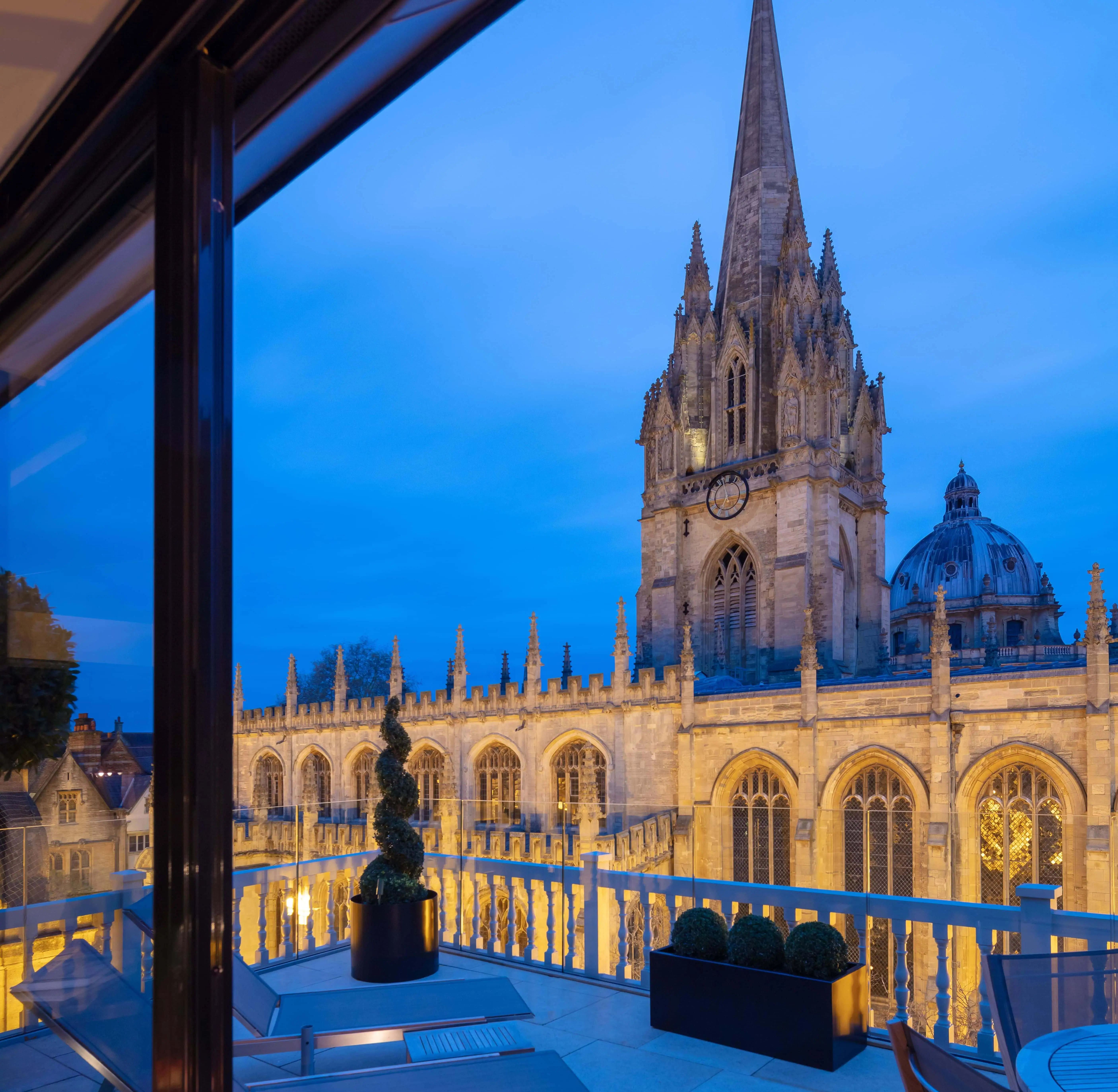 0017-2018-Old-Bank-Hotel-Oxford-High-Res-Room-1-The-Room-With-The-View-Night-Press-aspect-ratio-5624-5491